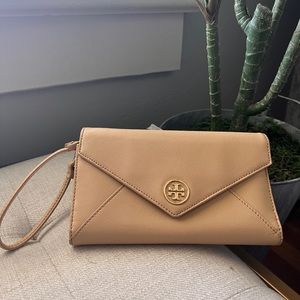 Tory Burch Robinson Clutch Wallet with Strap
